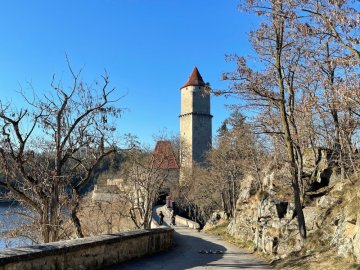 HRAD ZVÍKOV